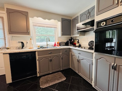 18 Weaver St unit 1, West Wareham, MA 02576 - photo 5