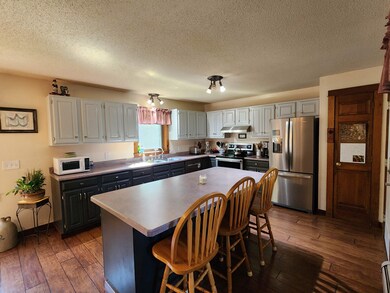 103 Ledgewood Rd, Claremont, NH 03743 - photo 7