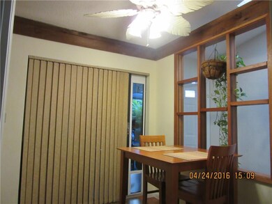 EAT-IN-KITCHEN AREA