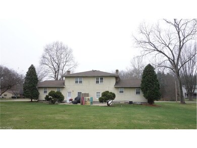 575 Viceroy Dr, New Franklin, OH 44216 - photo 4