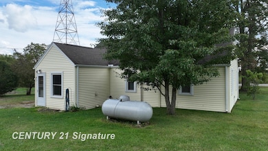 3241 E Frances Rd, Clio, MI 48420 - photo 5
