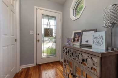 6933 Catalpa Springs Dr, Louisville, KY 40228 - photo 7