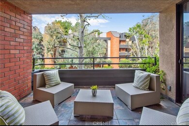 4792 Park Encino Ln unit 102, Encino, CA 91436 - photo 7