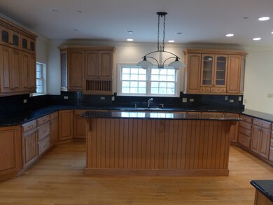 2429 Ravisloe Ln, Homewood, IL 60430 - photo 7