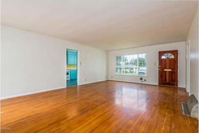 250 Palomares Ave-005-2-Living Room-MLS_