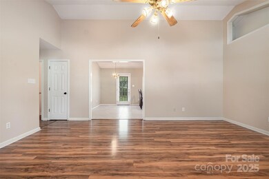 2076 Summerfield Cir, Conover, NC 28613 - photo 5