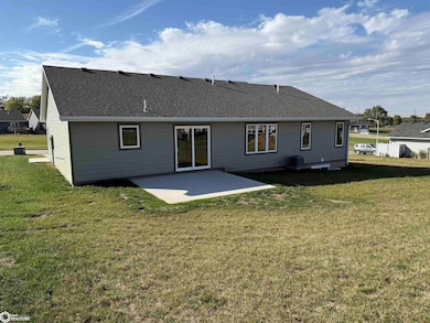 629 Meadow Ln, Carroll, IA 51401 - photo 3