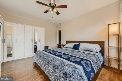 121 Bloomsbury Ave, Catonsville, MD 21228 - photo 4