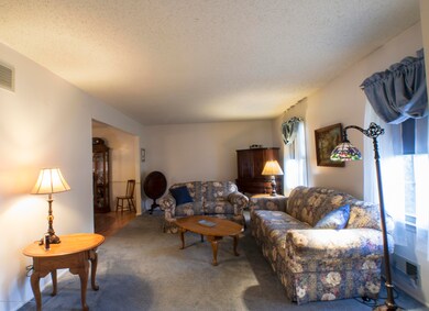 2211 Oak Knoll Dr, Toms River, NJ 08757 - photo 5