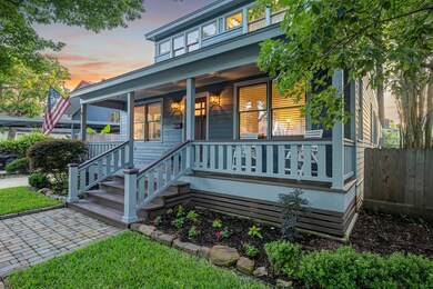 943 Columbia St, Houston, TX 77008 - photo 2