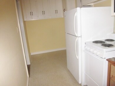 706 School St unit 8, Webster, MA 01570 - photo 3