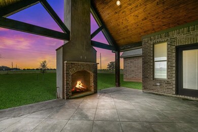 9066 Dixie Ln, Needville, TX 77461 - photo 2