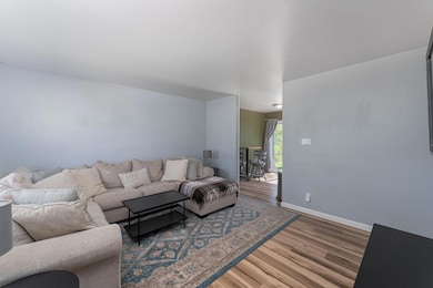 8-web-or-mls-Michael Doyle - 3226 Faycre