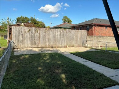 9119 Edinburgh St, New Orleans, LA 70118 - photo 5