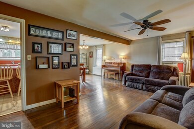 59 N Kinzer Ave, New Holland, PA 17557 - photo 5