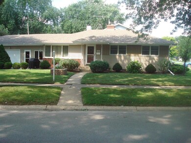 8938 Pettit Dr, Highland, IN 46322 - photo 2