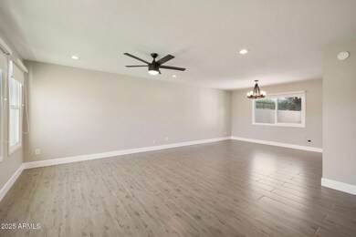 2702 N 60th St, Scottsdale, AZ 85257 - photo 3