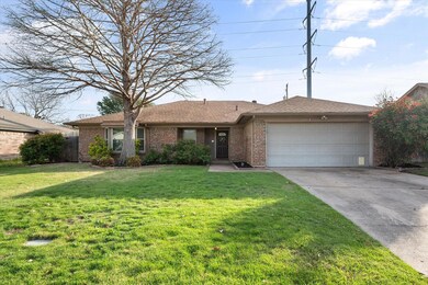 2024 Northglen Dr, Hurst, TX 76054 - photo 2