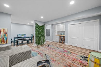 75 Huntoon Memorial Hwy unit 1-3, Leicester, MA 01524 - photo 6