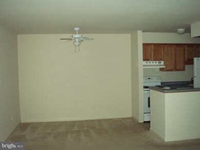 5913 Prince James Dr unit C, Springfield, VA 22152 - photo 4
