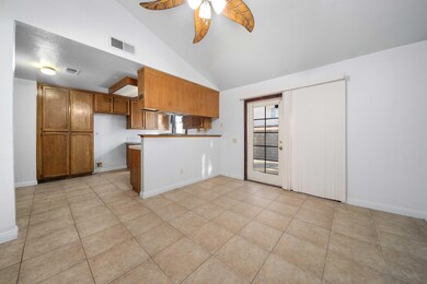 43618 Easy St-8