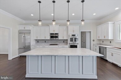 203 Dismondy Dr, Huntingtown, MD 20639 - photo 4