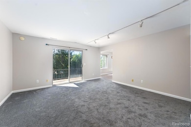 505 W Highland Rd, Howell, MI 48843 - photo 4