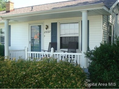 2337 Mound Rd, Jacksonville, IL 62650 - photo 5