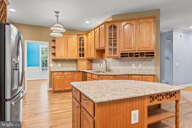 10801 Cinnamon Teal Dr, Spotsylvania, VA 22553 - photo 2