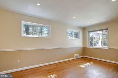 2222 Dartmouth Dr, Alexandria, VA 22307 - photo 5