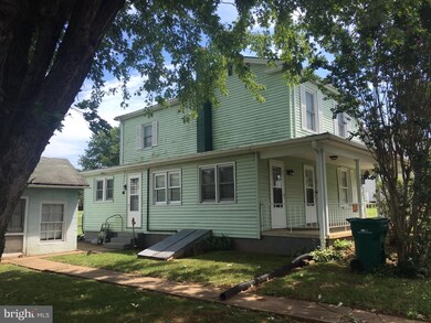 302 Woodland Ave, Luray, VA 22835 - photo 3