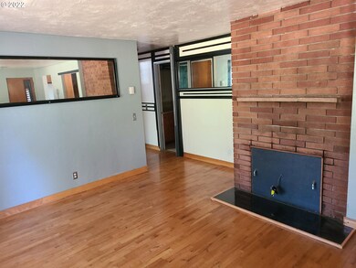 230 N Garden Way, Eugene, OR 97401 - photo 5