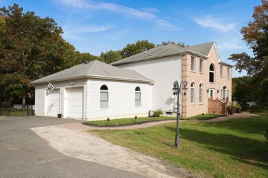 18 Plum Ln, Holmdel, NJ 07733 - photo 4