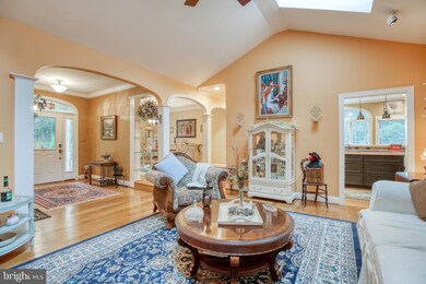 857 Seven Oaks Dr, Bentonville, VA 22610 - photo 7