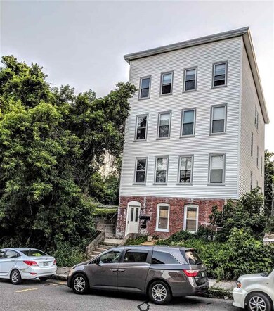 152 Notre Dame Ave unit 3, Manchester, NH 03102 - photo 4