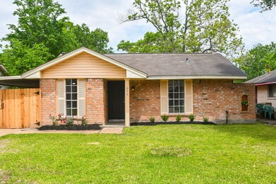 830 Marcolin St, Houston, TX 77088 - photo 3