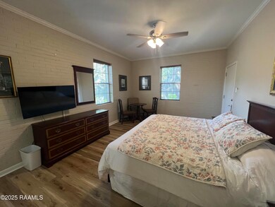 Furnished 4