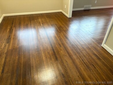 1908 W 47th Place, Tulsa, OK 74107 - photo 5