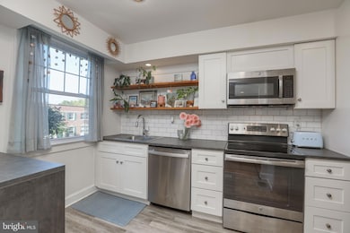 500 E Lancaster Ave unit 126A, Wayne, PA 19087 - photo 4