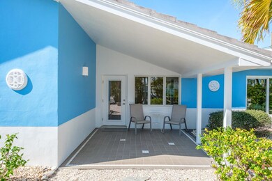 4550 Plaza Way, Saint Pete Beach, FL 33706 - photo 6