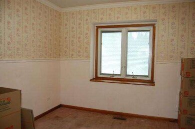 234 Sunset Dr, Carpentersville, IL 60110 - photo 7