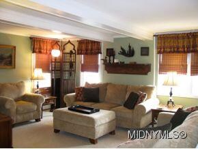 2nd Fl Living Room