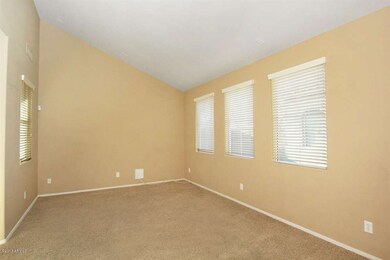 7160 S 48th Glen Laveen AZ-large-003-Liv
