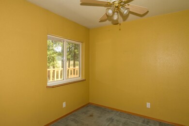 562-235832-5 Office