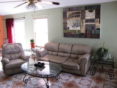 8800 Townsquare Dr S, Jacksonville, FL 32216 - photo 7