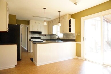 139 Coke Place, Jacksonville, NC 28546 - photo 4