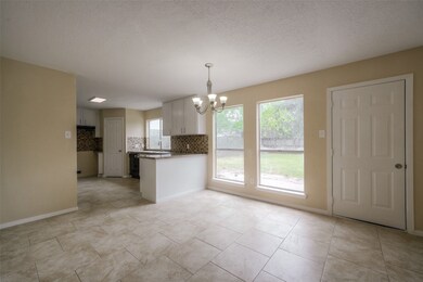 15311 Pebble Lake Dr, Houston, TX 77095 - photo 5