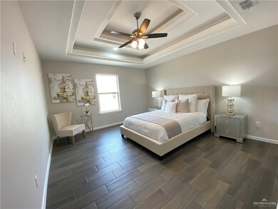 2000 Summerland Ln, Edinburg, TX 78541 - photo 5