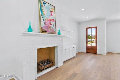 8-web-or-mls-106 Harbor View-8