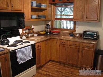 672 Rhymer Branch Rd, Deep Gap, NC 28618 - photo 5